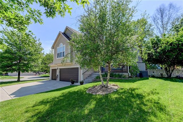 1750 Bridget Place, Liberty, MO 64068