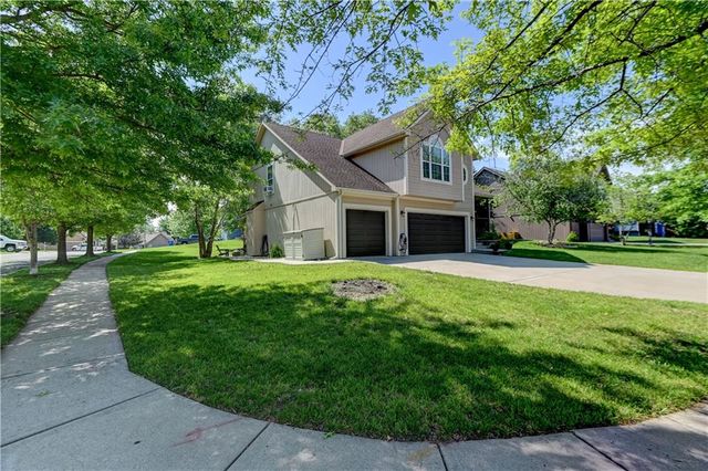 1750 Bridget Place, Liberty, MO 64068