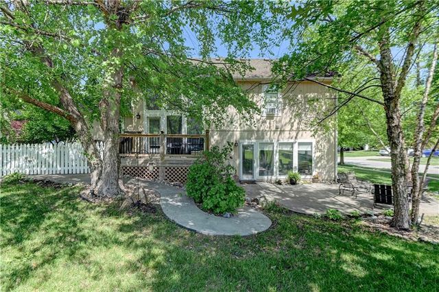 1750 Bridget Place, Liberty, MO 64068