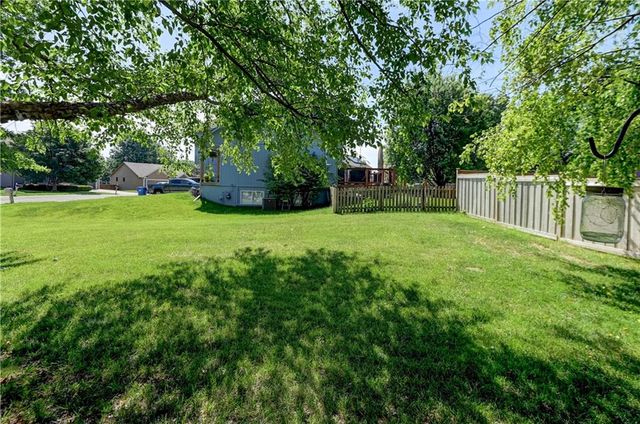 1750 Bridget Place, Liberty, MO 64068