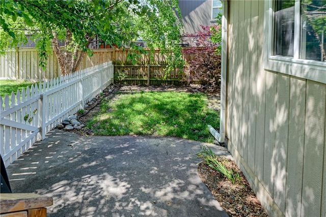 1750 Bridget Place, Liberty, MO 64068