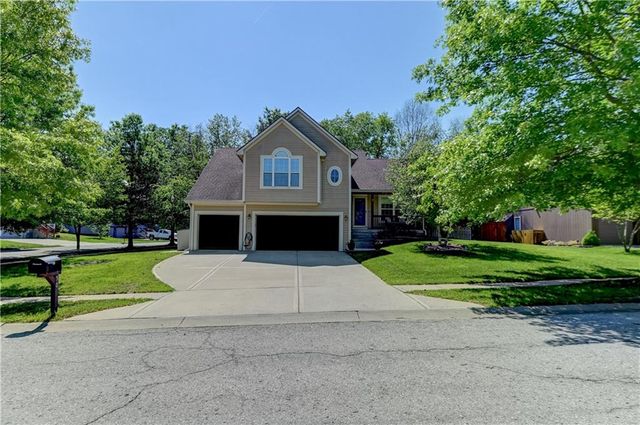 1750 Bridget Place, Liberty, MO 64068