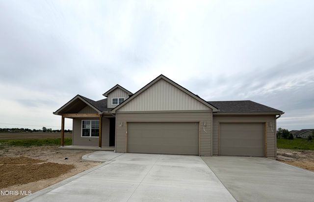 1307 Limerick Lane, Waterville, OH 43566