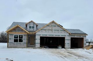 1307 Limerick Lane, Waterville, OH 43566