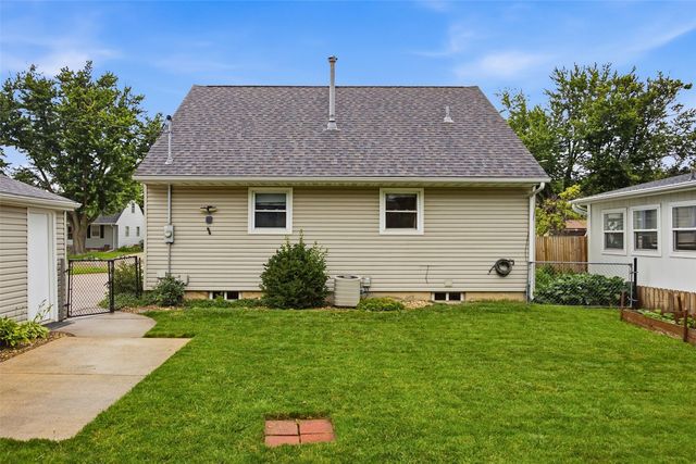 1145 A Avenue, Marion, IA 52302