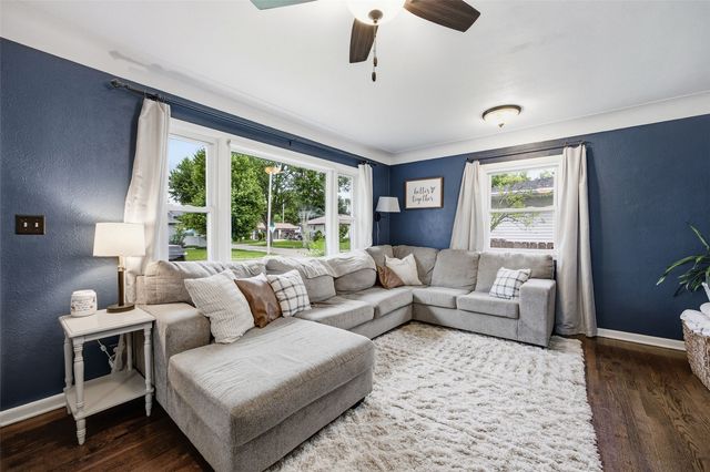 1145 A Avenue, Marion, IA 52302