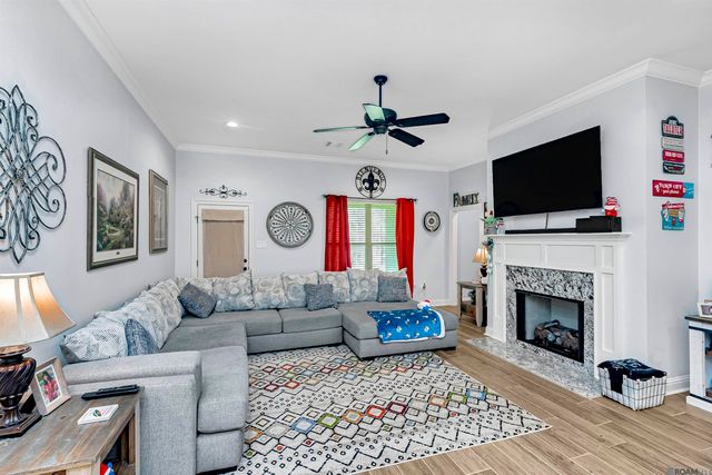 26811 Montbury Dr, Denham Springs, LA 70726