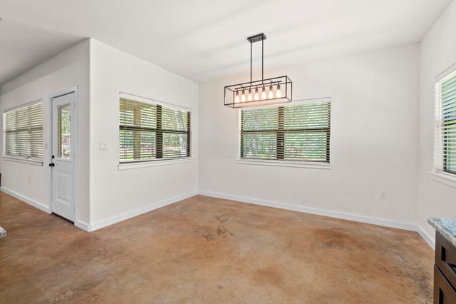122 N Pohakea DR, Bastrop, TX 78602