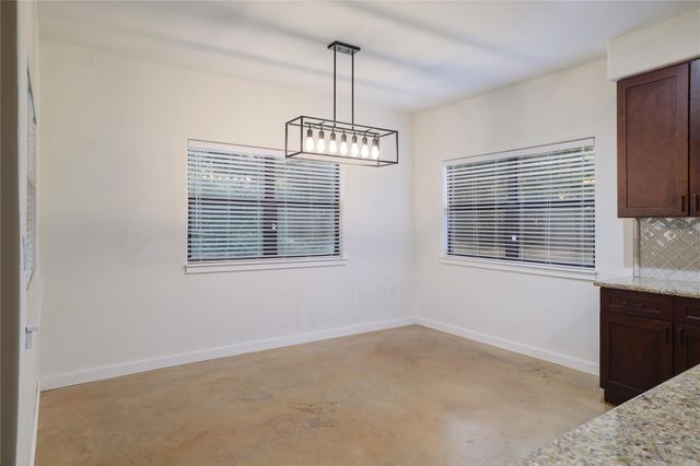 122 N Pohakea DR, Bastrop, TX 78602