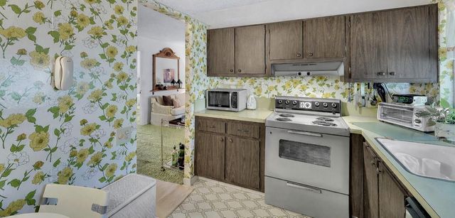 9360 Lime Bay Boulevard 207, Tamarac, FL 33321