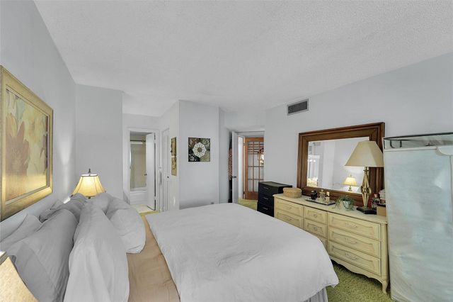 9360 Lime Bay Boulevard 207, Tamarac, FL 33321