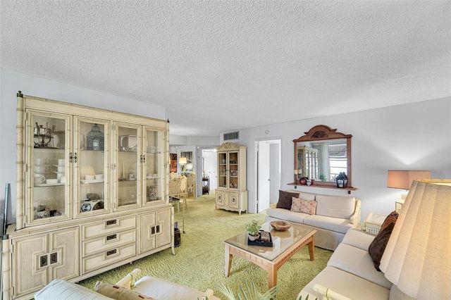 9360 Lime Bay Boulevard 207, Tamarac, FL 33321