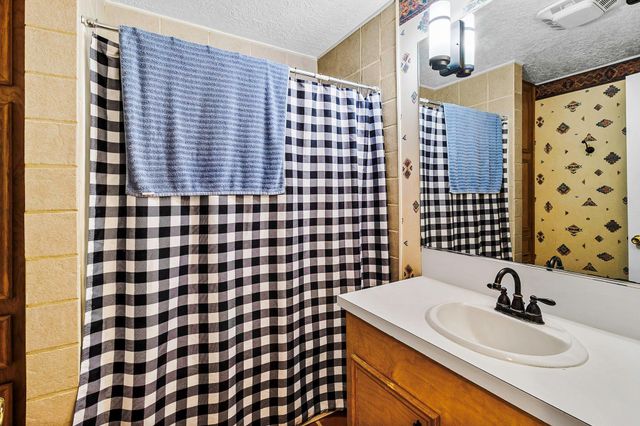 348 Rolling Wood, Livingston, TX 77351