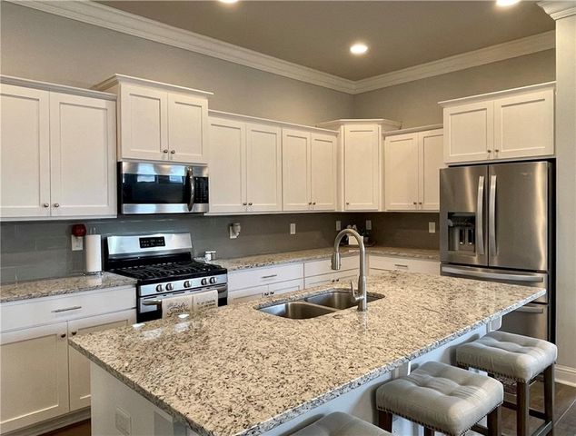 4703 W Lilly Street, Bentonville, AR 72713