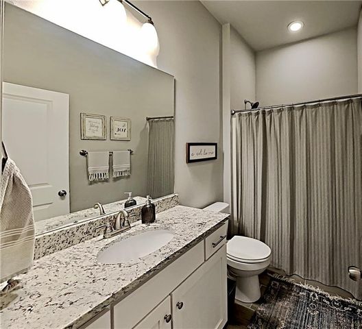 4703 W Lilly Street, Bentonville, AR 72713