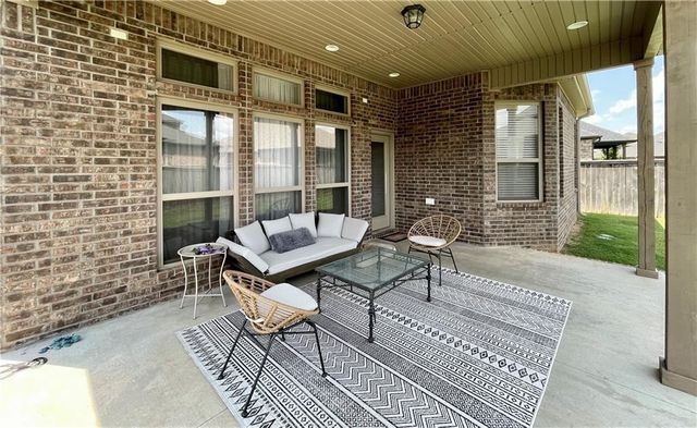 4703 W Lilly Street, Bentonville, AR 72713