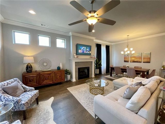 4703 W Lilly Street, Bentonville, AR 72713