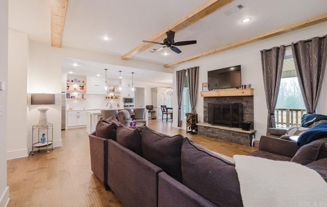 13024 Avilla Hills Cove, Alexander, AR 72002