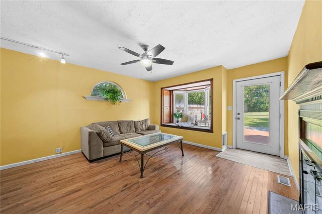 365 Annie Avenue, Troy, MO 63379