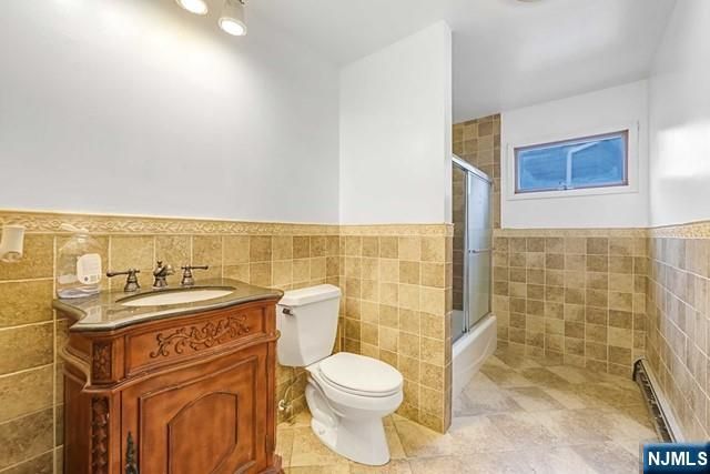816 Pascack Road, Paramus, NJ 07652