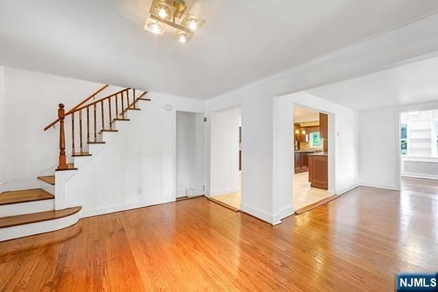 816 Pascack Road, Paramus, NJ 07652