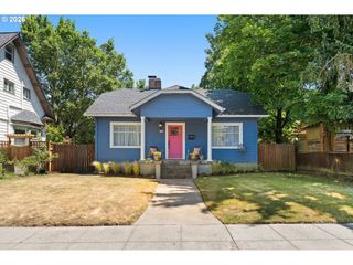 6362 N COMMERCIAL Ave, Portland, OR 97217