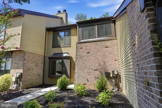 17 FARMINGTON PL, Newtown, PA 18940