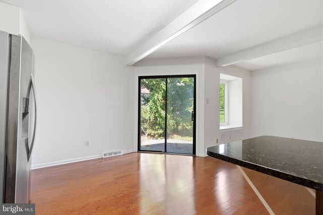 17 FARMINGTON PL, Newtown, PA 18940