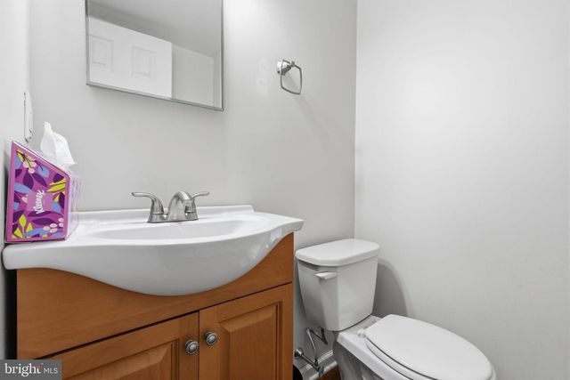 17 FARMINGTON PL, Newtown, PA 18940