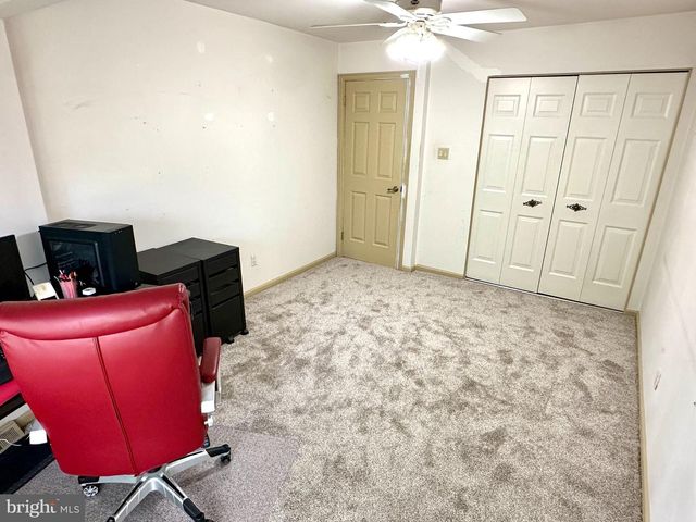 17 FARMINGTON PL, Newtown, PA 18940