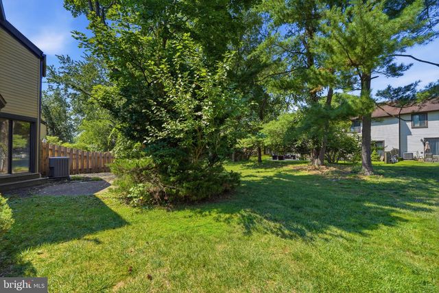 17 FARMINGTON PL, Newtown, PA 18940