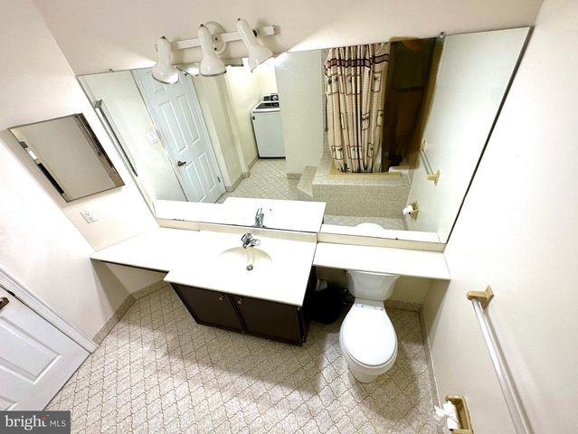 17 FARMINGTON PL, Newtown, PA 18940