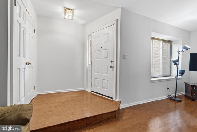 17 FARMINGTON PL, Newtown, PA 18940