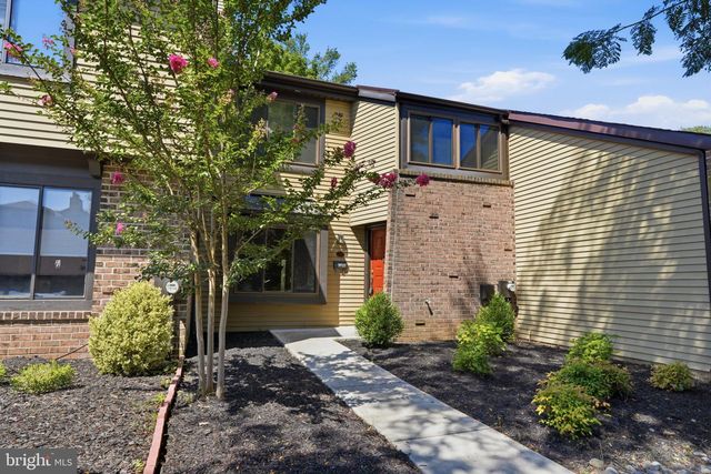 17 FARMINGTON PL, Newtown, PA 18940