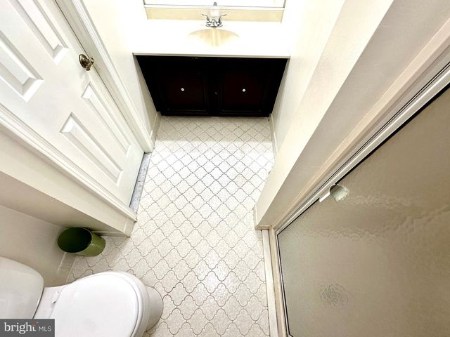 17 FARMINGTON PL, Newtown, PA 18940