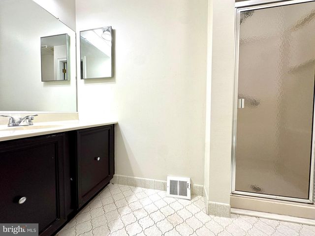 17 FARMINGTON PL, Newtown, PA 18940