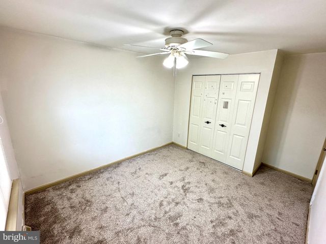 17 FARMINGTON PL, Newtown, PA 18940