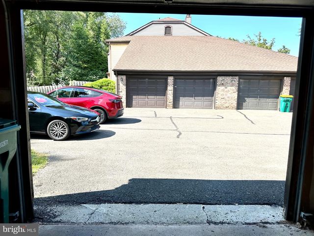 17 FARMINGTON PL, Newtown, PA 18940