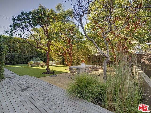 2910 & 2908 Strongs Drive, Venice, CA 90291