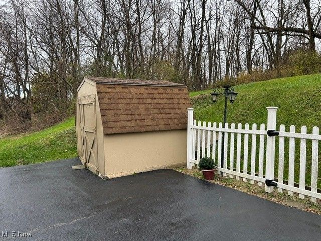 353 Division Street, Youngstown, OH 44509