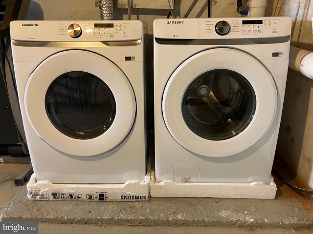 1920 FONTAIN ST, Philadelphia, PA 19121