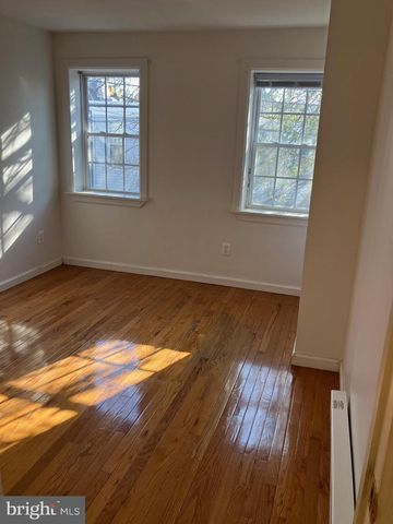 1920 FONTAIN ST, Philadelphia, PA 19121