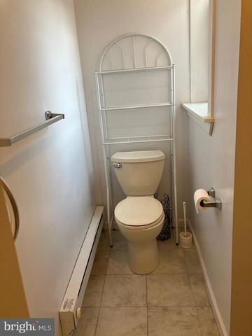 1920 FONTAIN ST, Philadelphia, PA 19121