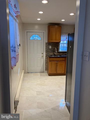 1920 FONTAIN ST, Philadelphia, PA 19121