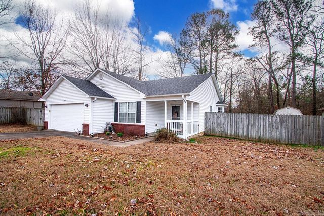 2205 Greenleaf Drive, Bryant, AR 72022