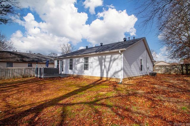 2205 Greenleaf Drive, Bryant, AR 72022