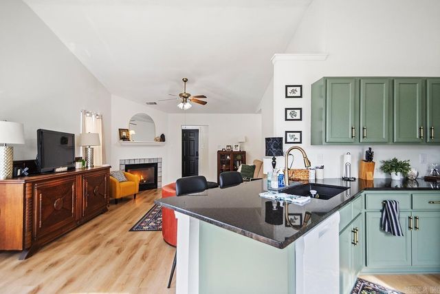 2205 Greenleaf Drive, Bryant, AR 72022