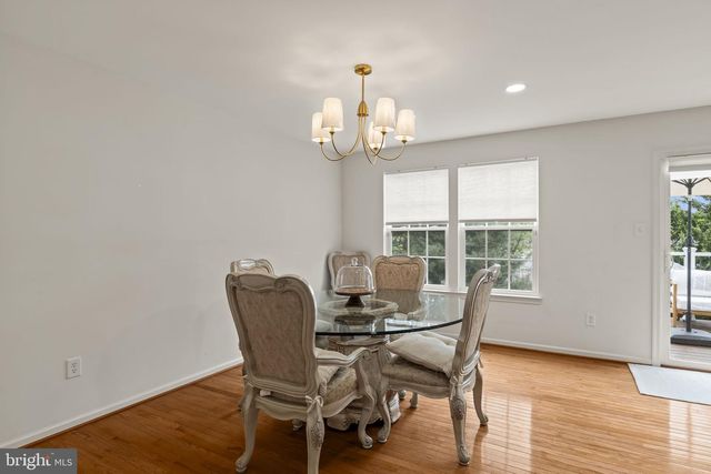 1572 JASON DR, Cinnaminson, NJ 08077