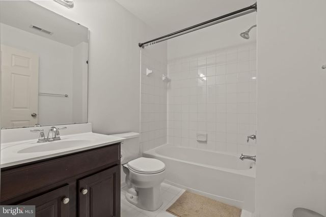 1572 JASON DR, Cinnaminson, NJ 08077