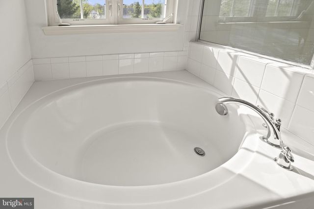 1572 JASON DR, Cinnaminson, NJ 08077